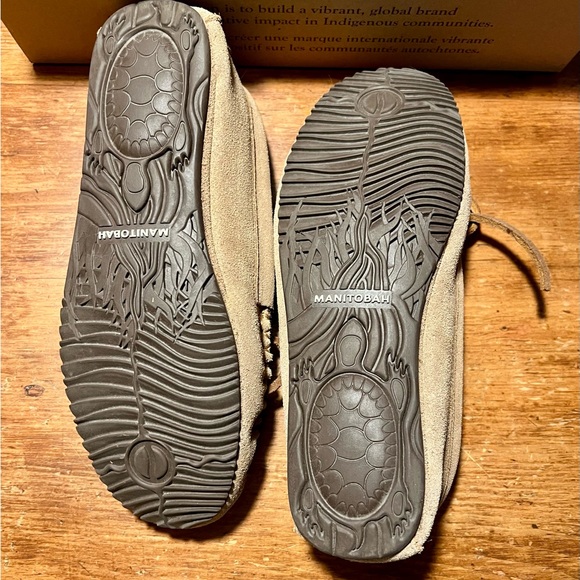 Kayak Cozy Suede Mocs in Oak - Picture 10 of 11